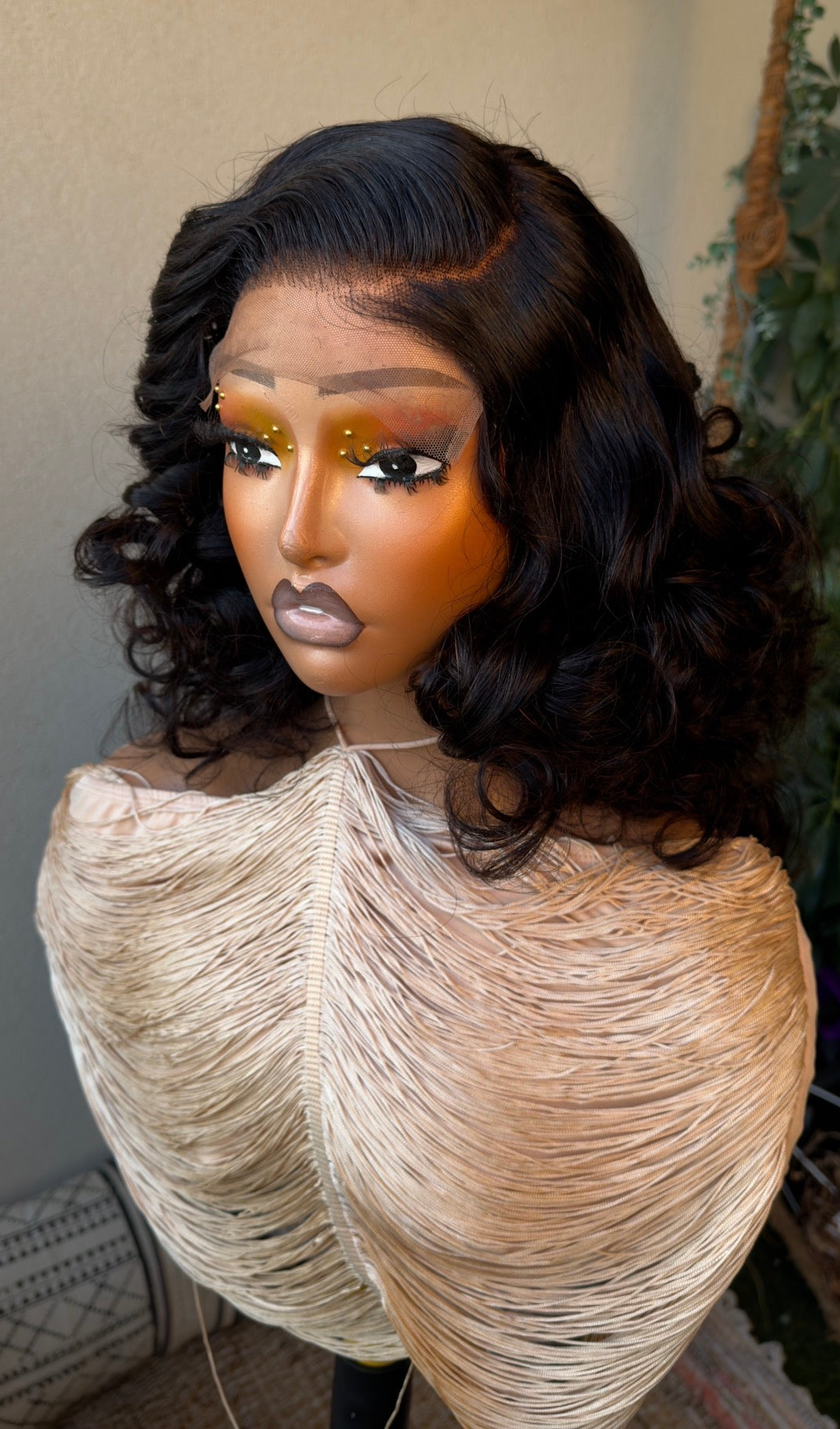 18” Bouncy curls wig